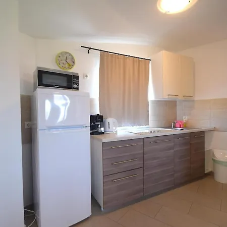 Apartment Mario