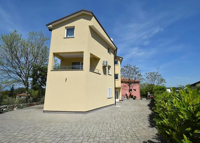 Apartment Mario Malinska